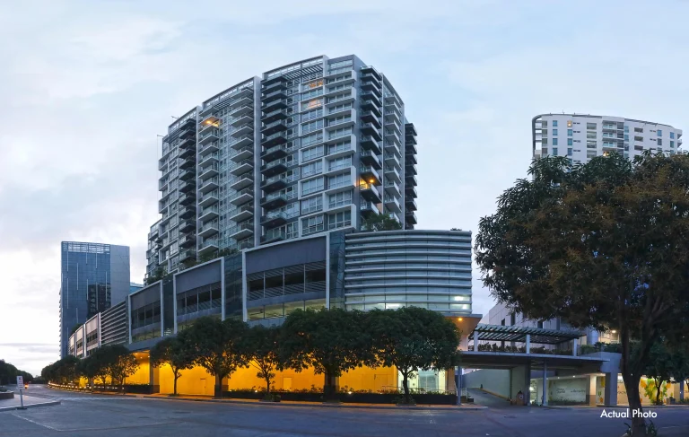 OPR Facade 01